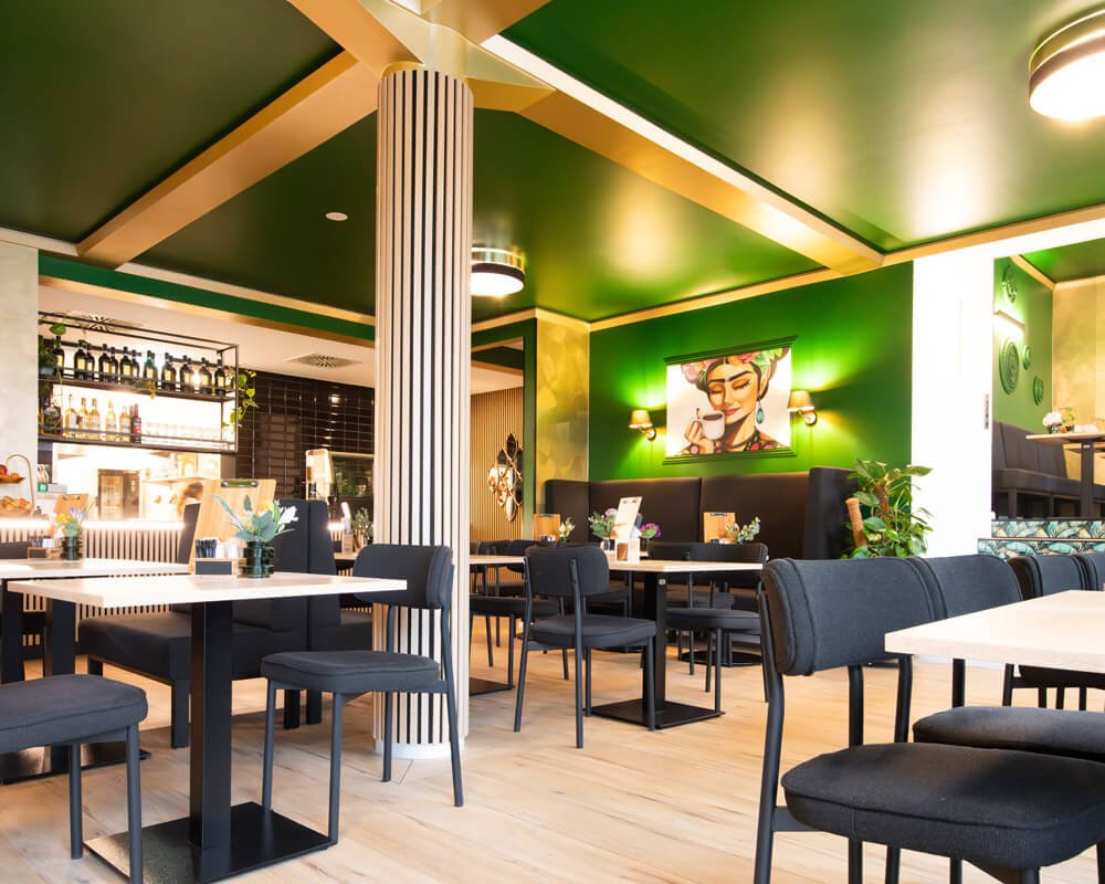 Frida Hotel & Café Restaurant
